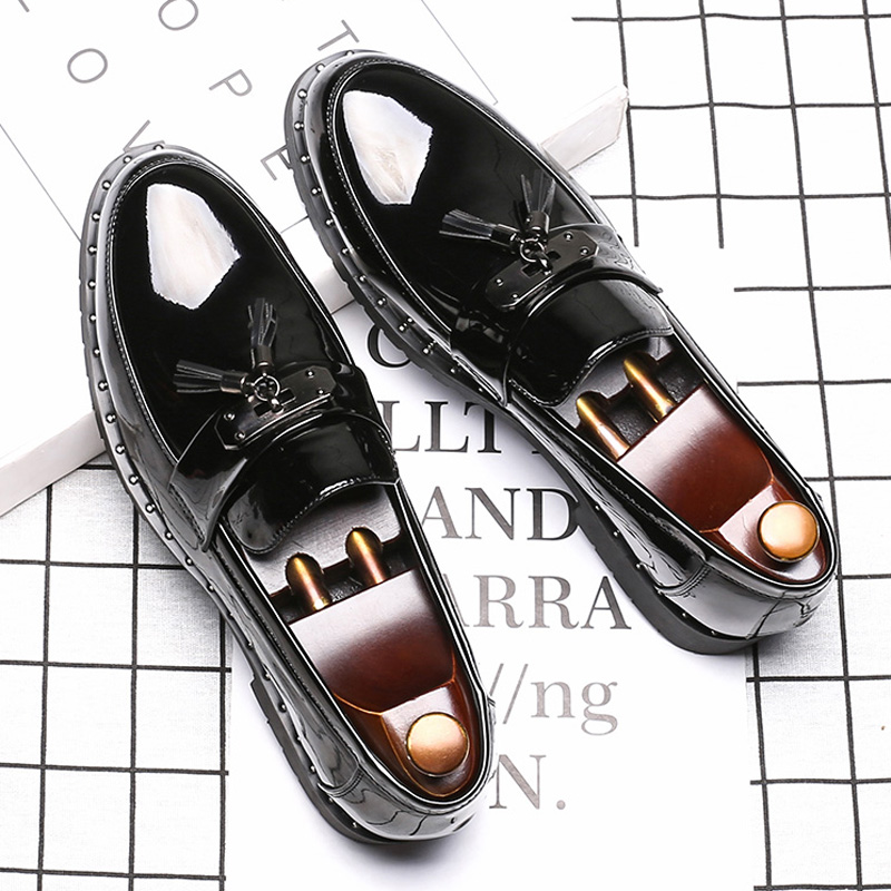 Italien Luxus Marke Faulenzer  – Men Shoes Louboutin Bewertung und Preis